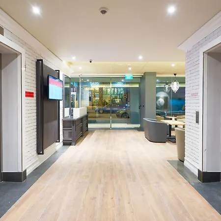 Hotel Bencoolen @ Hong Kong Street (SG Clean, Staycation Approved)-2