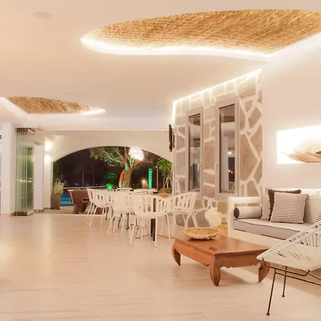 Malibu Boutique Studios & Bungalows-3