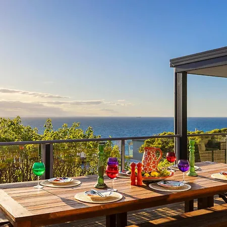 Martha'S Maison Heated Spa & Unbeatable Bay Views-3