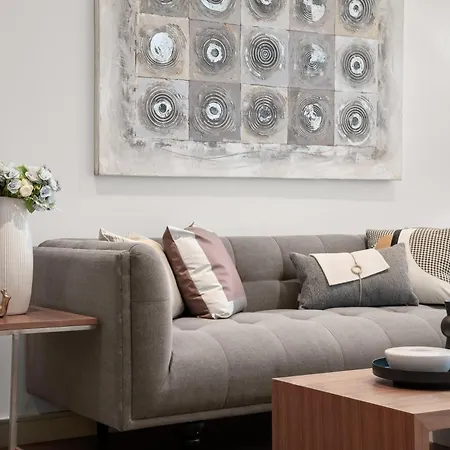 The Quiet Side Of The City - A Stylish 2 Bed 2 Bath Retreat-2