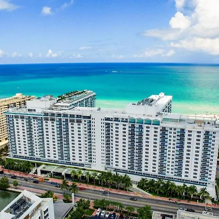 Amazing View 1 Hotel Corner Unit 2Br 2Ba W Balcony-2