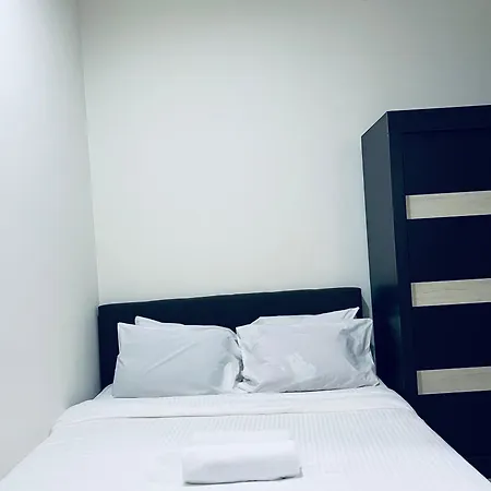 Sleek & Cozy Standard Room At Neu Suites - Kl-Klcc-Lrt-Netflix- Gleneagles-2