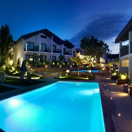 Aqua Bay-2