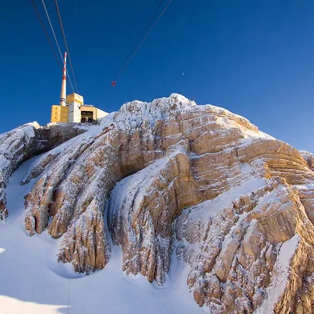 Säntis - das Hotel-3