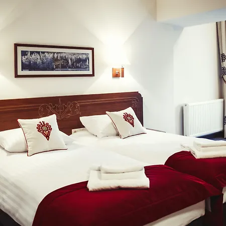 Hotel Logos-3