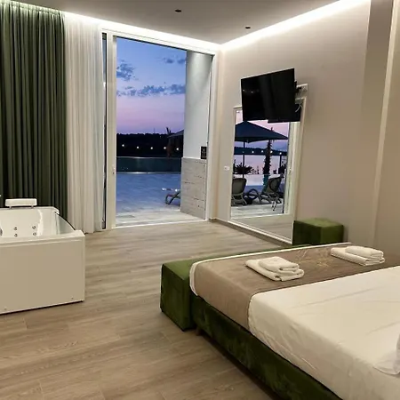 Lumeris Lakeview Suites And Spa-2