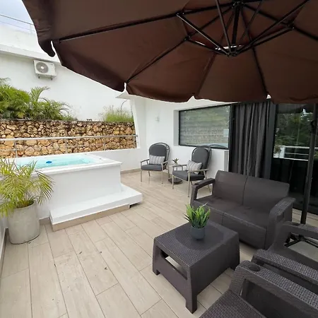 Apartamento Exclusivo Con Jacuzzi, Piscina Y Vista Al Lago-2