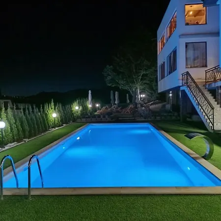 Familykop Apartments Milmari-3
