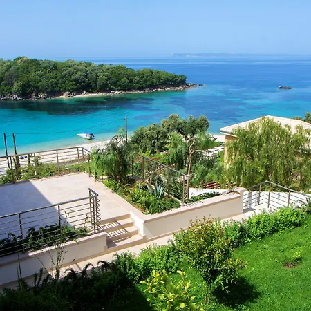 Prima Vista Beachfront Boutique Hotel-3