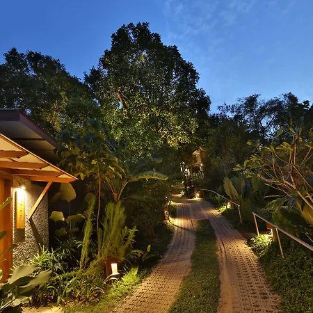Ambong Pool Villas - Private Pool-2