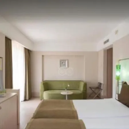 Ambassador Plaza Resort Hotel&Spa (Adults Only)-3