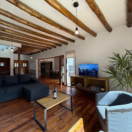 Gran Casa Con Piscina-2