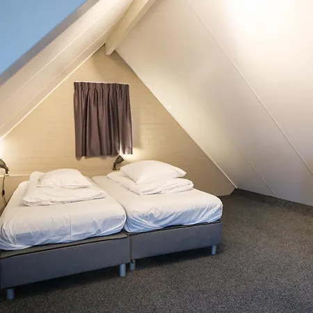 Familienhaus Rheeze mit Whirlpool | 10 personen-3