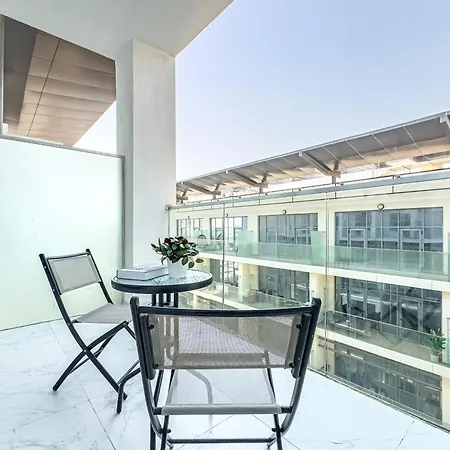 Private Rooftop Jacuzzi - Duplex - Masdar City-3