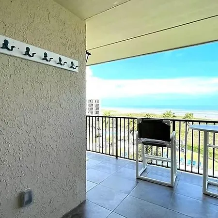Top Floor Ultimate Beachfront Luxury Remodeled-2