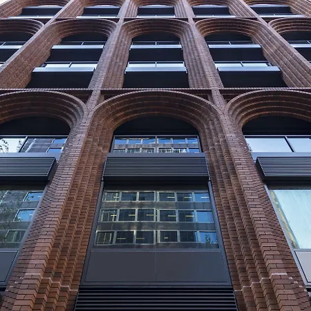 Skye Suites Sydney-2
