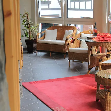 Pension und Ferienwohnungen Schweinsberg-2