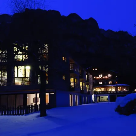 Hotel Pine-3