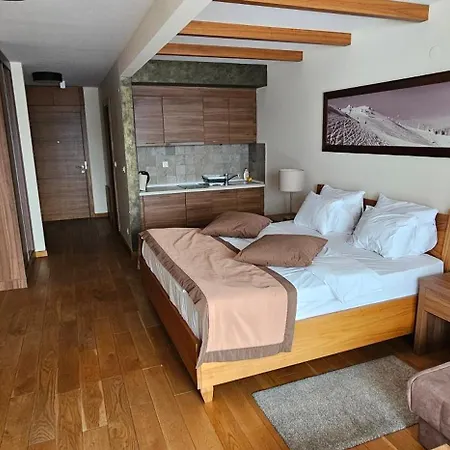 Vucko Private Apartment With Balcony-2