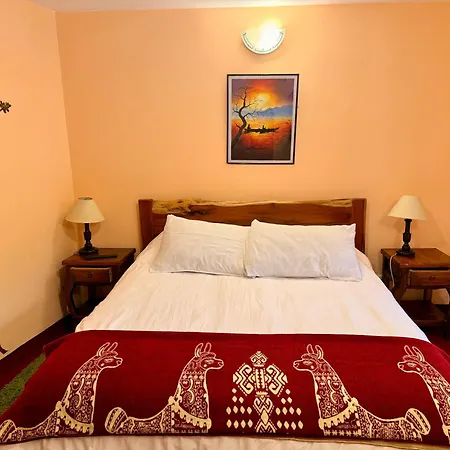 Itchimbia Garden Quito Suites Coloniales Renovadas Con Vista A La Cordillera De Los Andes De Quito-3