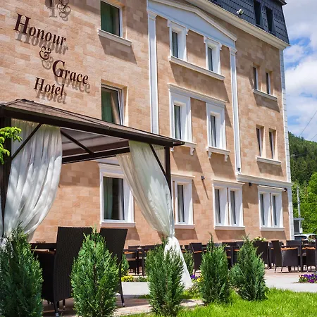 Honour And Grace Hotel-3