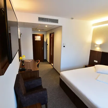 Hotel Forum-3