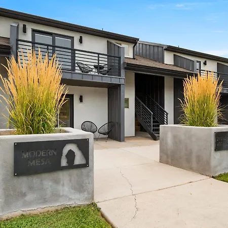 Near Downtown Stylish 2Br With Amazing Patio - 5-2
