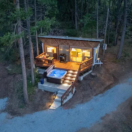 Tiny Home With Spa/Firepit/And More-2