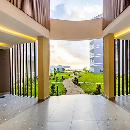 Elna'S Baobab Waves - 2Br And 3Br Beachfront Nyali-2