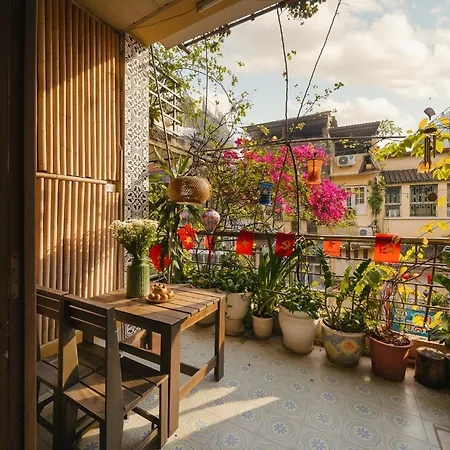 Super Old Quarter View - Skyline Balcony - Ta Hien Street-2