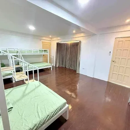 Casa Sakura Family Room-3