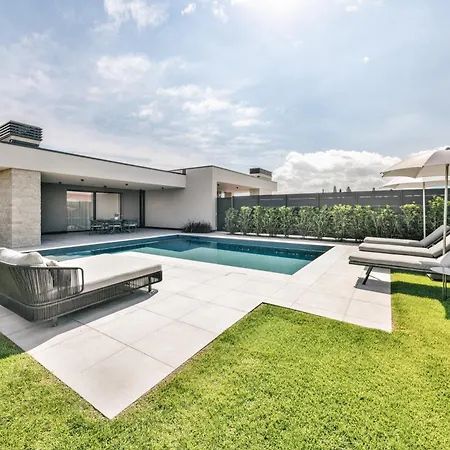 Lazise Pool Villa - Classique-3