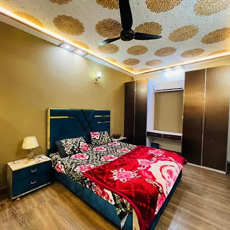 Signature Suite-2