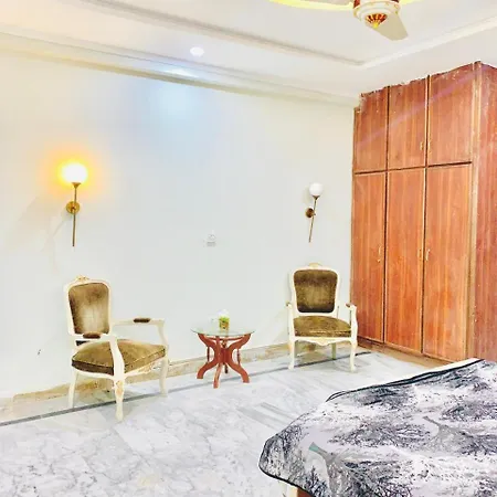 Comfort Family Suites-3
