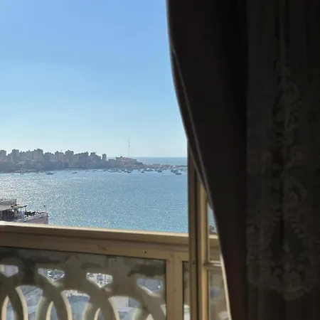 Raml Station Luxury Apartment With Amazing Sea View-3
