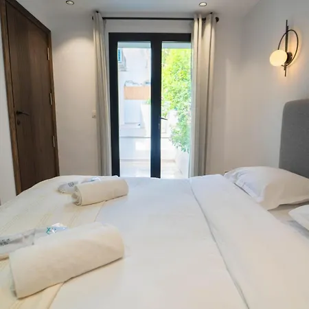 Aurora Piscine Chauffee A Quelques Pas De La Mer-3