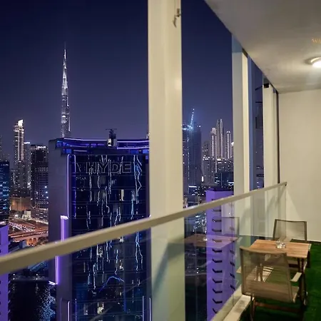 Wake Up To The Burj Khalifa Stunning View 1Br Stay-3