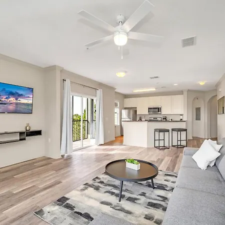 Upstay Pet Friendly Condo 6 Minutes From Disney-3