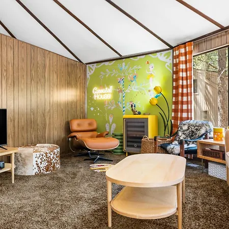Carousel House Home-3