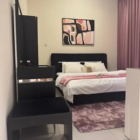 Joyful Journeys Marina Arcade Private Room For 2 - Shared Kitchen-3