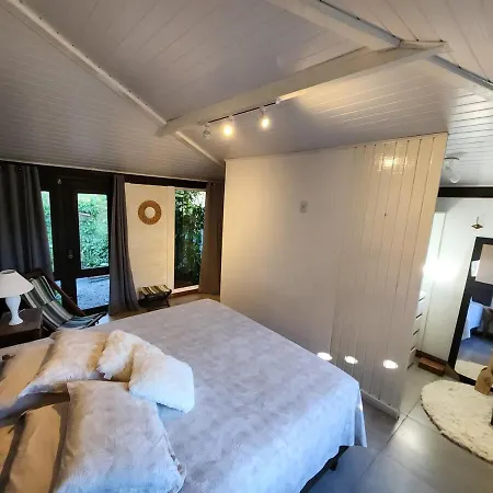 Casa De Praia Com Piscina E Jacuzzi Totalmente Privativa-3