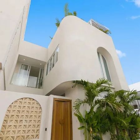 Stylish 2Br With Rooftop Jacuzzi In Canggu-2