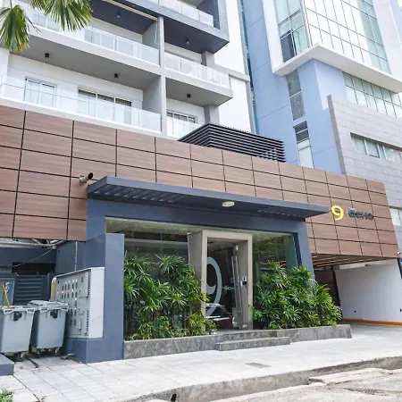 Upscale City Center Condo, Pool, Gym-3