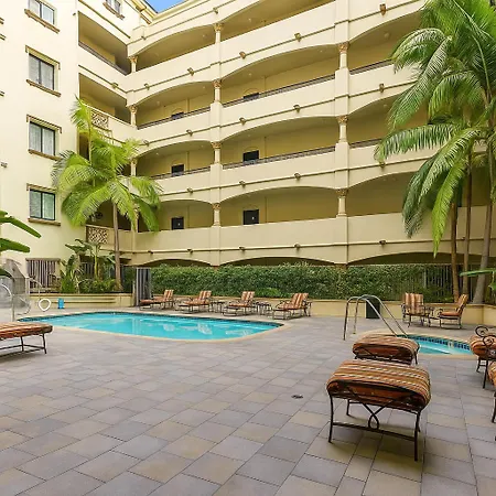 Modern 1Bed In Koreatown- Pool, Sauna & Free Parking-3