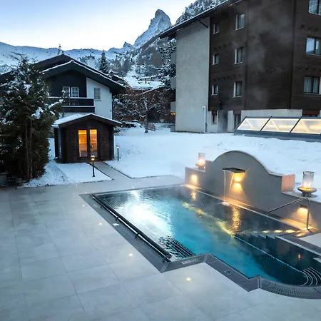 Le Mirabeau Resort & Spa-3