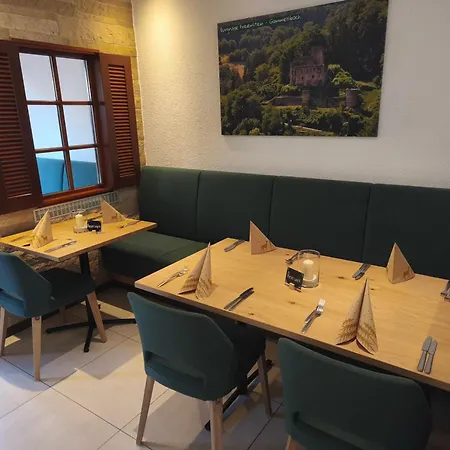 Hotel Grüner Baum mit Restaurant&Wellness-3