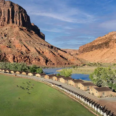 Red Cliffs Lodge Moab-3