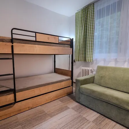 Hotel FIS-2