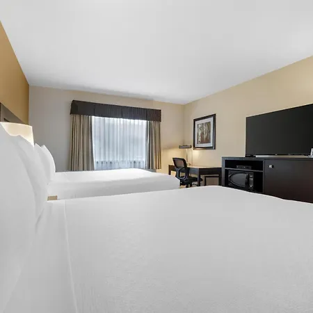 Best Western Plus Baker Street Inn&Convention Center-3