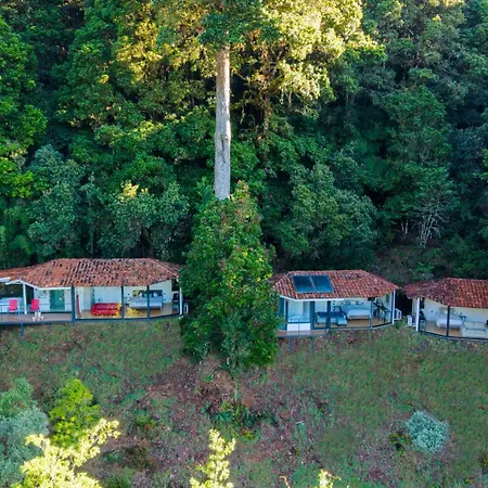 Dantica Cloud Forest Lodge-3